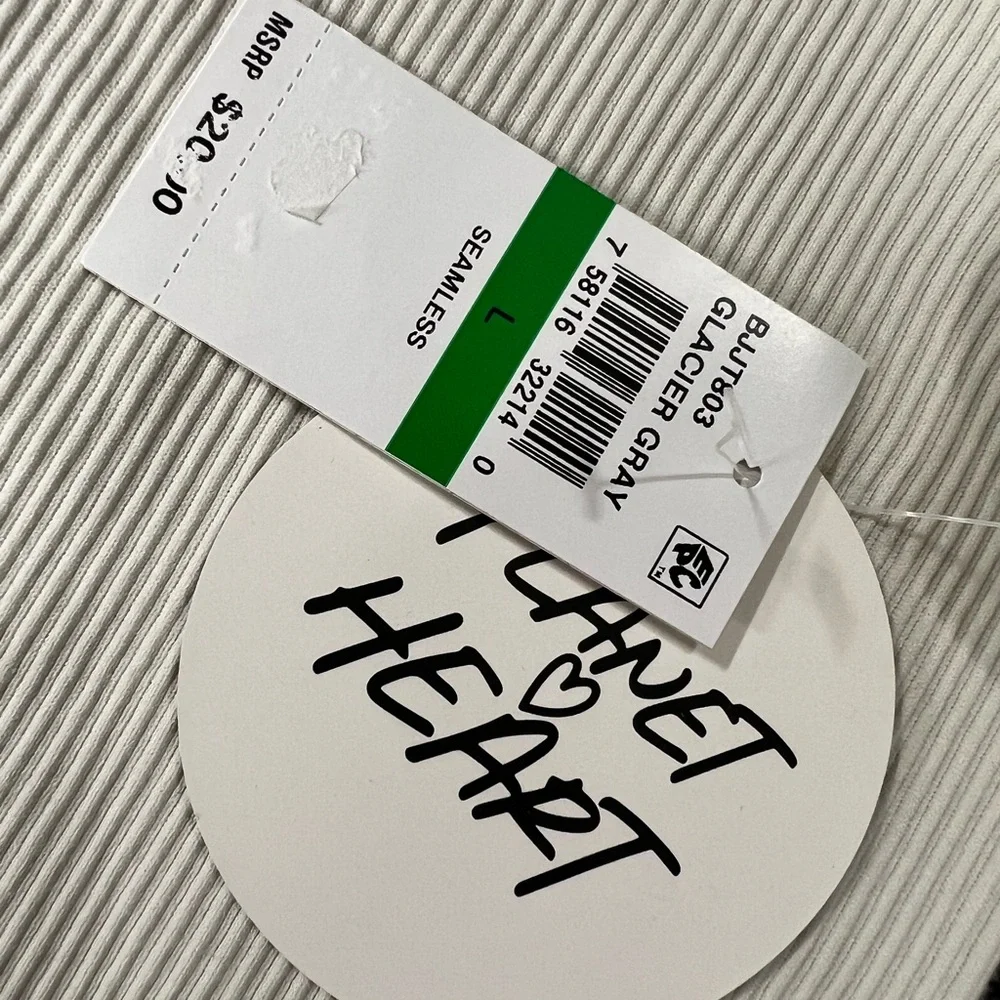 Ribbed Crop Blouse with Short Sleeves - Picture 4 of 13